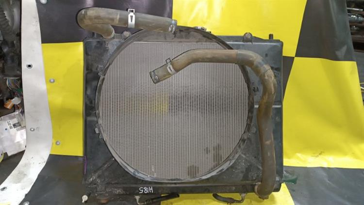 Радиатор основной Мицубиси Паджеро в Нижнеудинске 105204