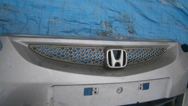 Решетка радиатора Хонда Джаз в Нижнеудинске 14124