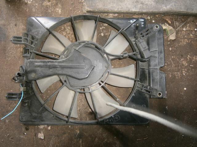 Диффузор радиатора Хонда СРВ в Нижнеудинске 24032