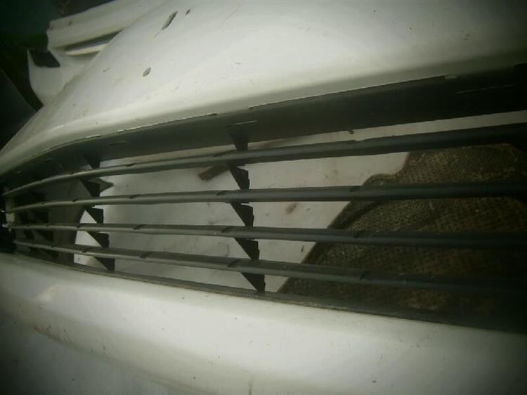 Решетка радиатора Тойота Приус в Нижнеудинске 72763