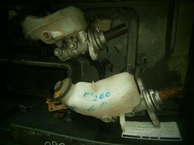 Главный тормозной цилиндр Тойота Премио в Нижнеудинске 73101