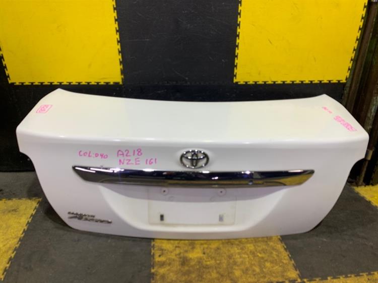 Крышка багажника Тойота Королла Аксио в Нижнеудинске 95512